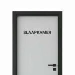 Slaapkamer deursticker - Strakke letters